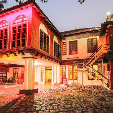 The Royal Heritage Hotel And Ayurvedic Center Thiruvananthapuram Exterior photo