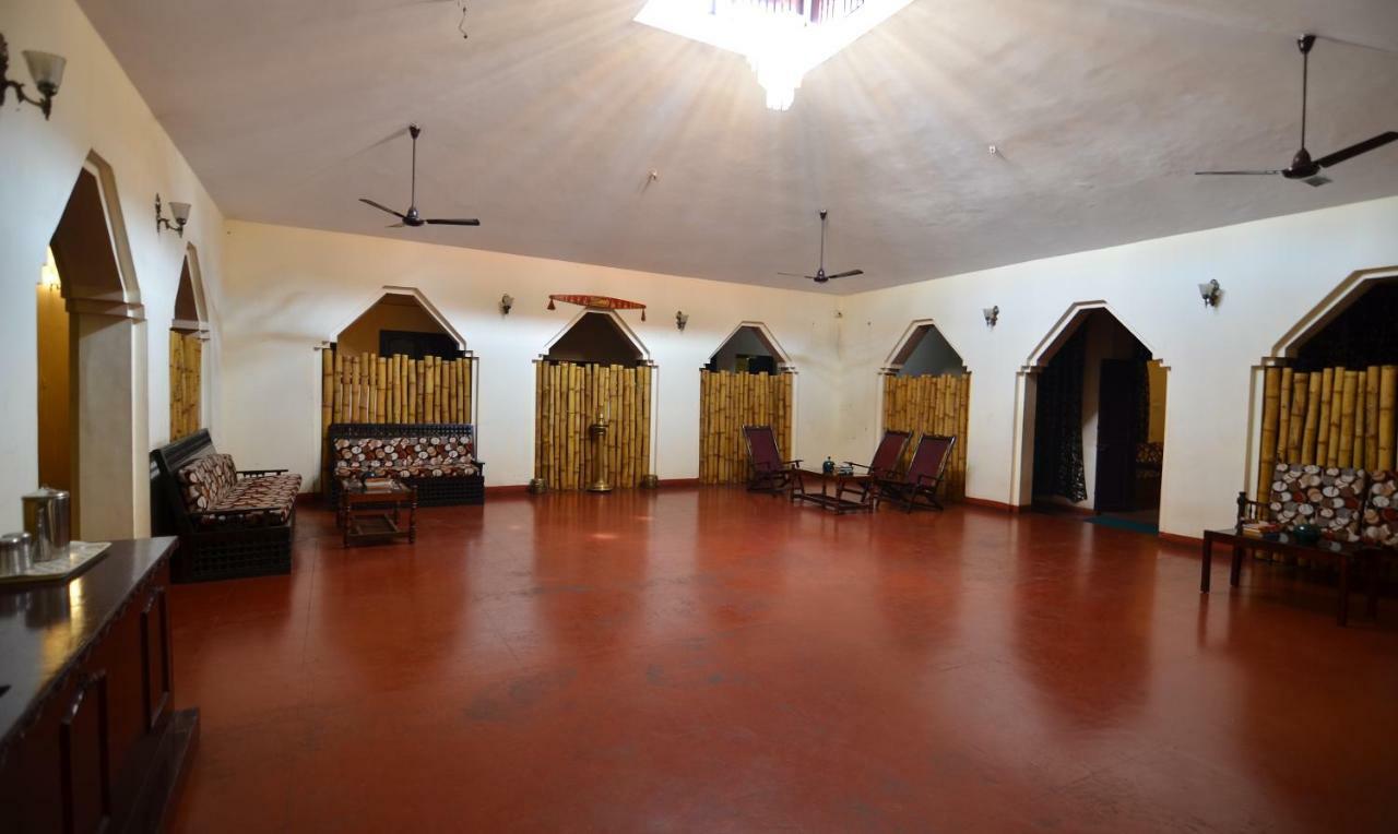 The Royal Heritage Hotel And Ayurvedic Center Thiruvananthapuram Exterior photo
