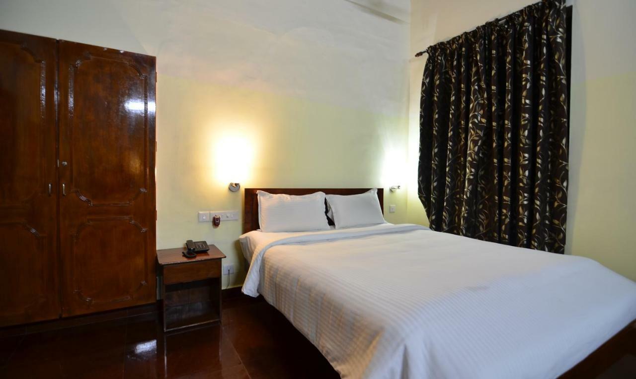 The Royal Heritage Hotel And Ayurvedic Center Thiruvananthapuram Exterior photo