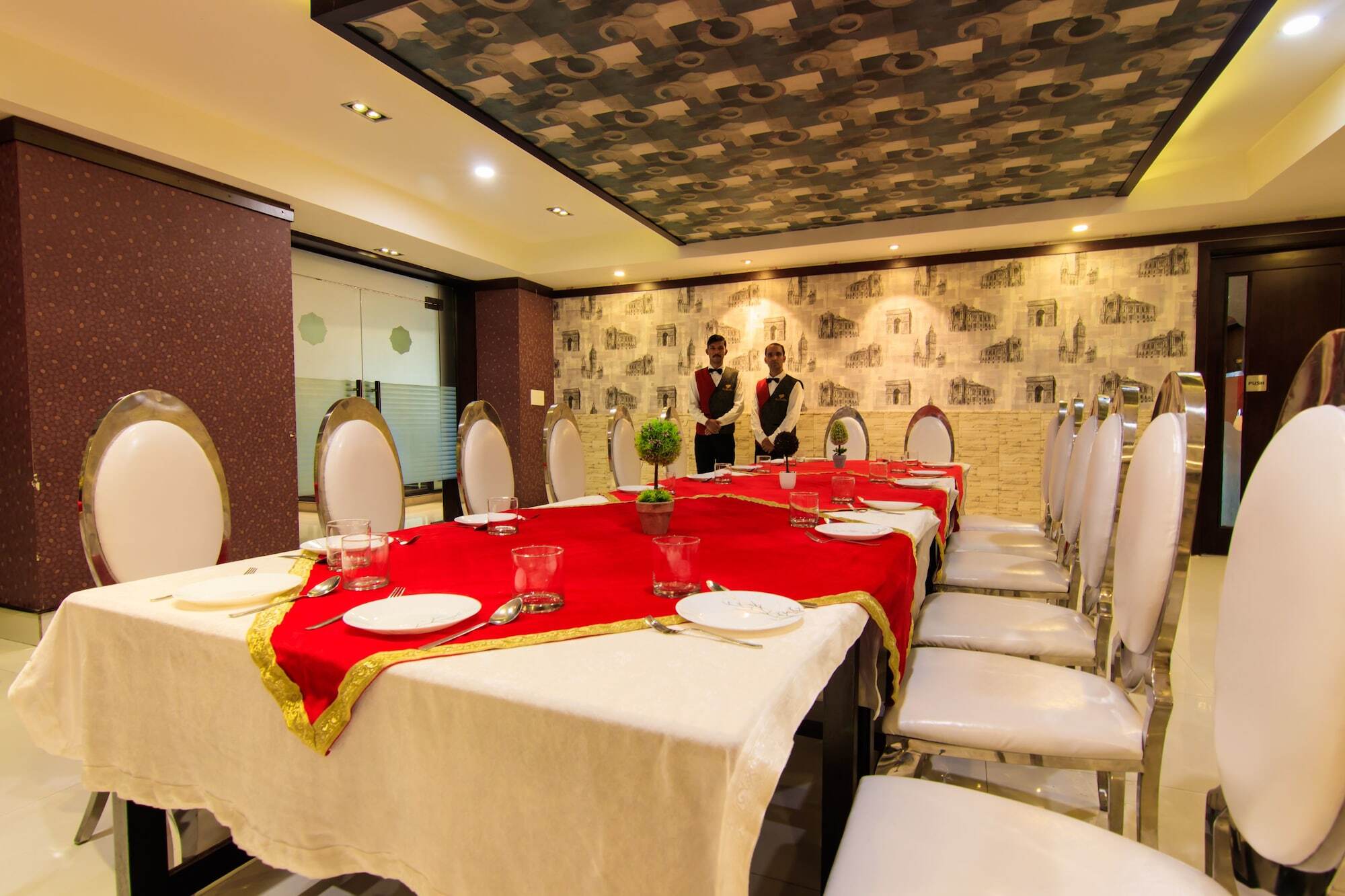 The Royal Heritage Hotel And Ayurvedic Center Thiruvananthapuram Exterior photo